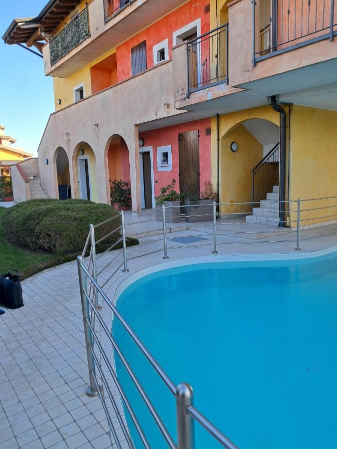 La Casa Di Mery Desenzano del Garda Exteriör bild