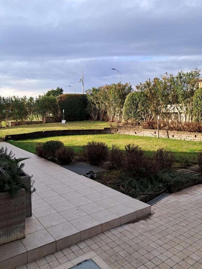 La Casa Di Mery Desenzano del Garda Exteriör bild